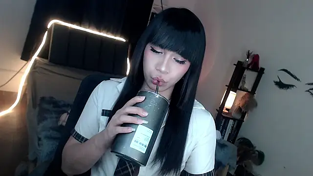 Snapshot of Veniceseduction chatting on April 2026 12:56:01 PM Veniceseduction online show from April 2026 12:56:01 PM