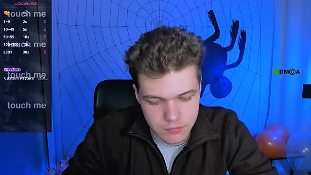 lucas long  online show from October 2025 09:46:02 AM