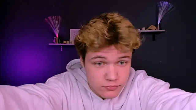 lucas long  online show from December 2025 09:59:01 AM