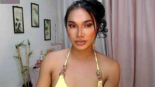 Herbielustts online show from December 2025 06:37:02 PM