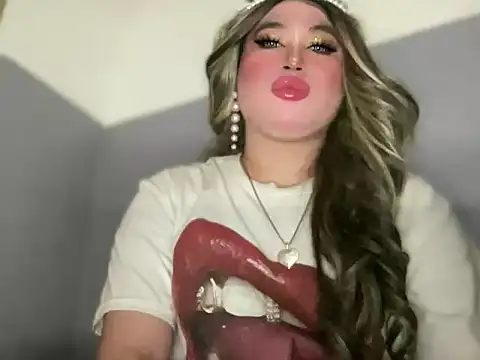 Naughtyrosecum online show from October 2025 05:03:01 PM