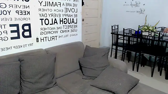 LovelyQueen69 online show from February 2026 03:58:02 AM