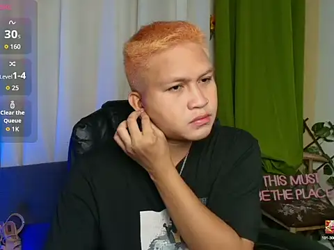 Snapshot of Asian_jayeel chatting on April 2026 09:40:02 AM Asian jayeel online show from April 2026 09:40:02 AM