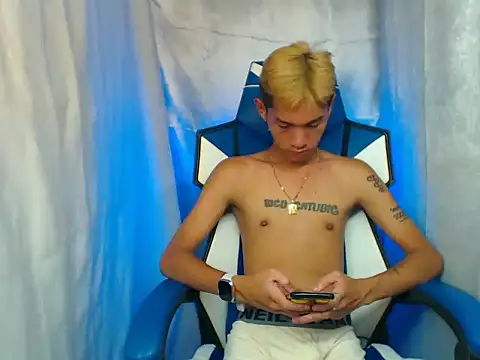 riks tyler online show from November 2025 05:24:01 PM