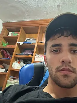 aavrdvh33 online show from September 2025 08:58:02 PM