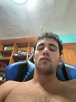 aavrdvh33 online show from October 2025 01:05:02 AM