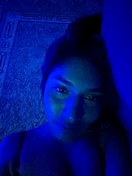 Snapshot of Sharlotte_Watts chatting on September 2025 02:11:01 AM Sharlotte Watts online show from September 2025 02:11:01 AM