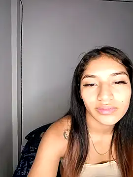 Snapshot of Sharlotte_Watts chatting on September 2025 01:19:02 AM Sharlotte Watts online show from September 2025 01:19:02 AM