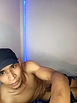 Snapshot of Sharlotte_Watts chatting on October 2025 01:01:02 AM Sharlotte Watts online show from October 2025 01:01:02 AM