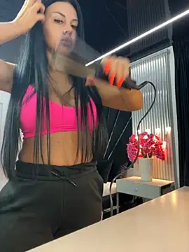 Snapshot of KenyaCruz chatting on February 2026 07:30:02 PM KenyaCruz online show from February 2026 07:30:02 PM