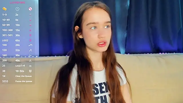 lovelyalivia online show from April 2026 08:15:01 AM