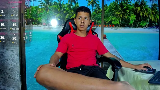 Snapshot of BigMonstercoks69 chatting on September 2025 02:26:02 AM BigMonstercoks69 online show from September 2025 02:26:02 AM