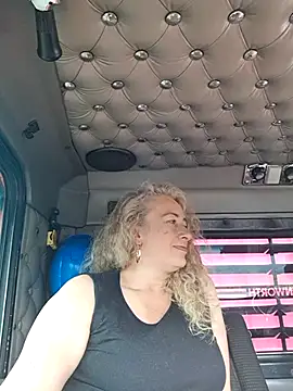 Snapshot of sofiacurvy_45 chatting on March 2026 12:43:01 PM sofiacurvy 45 online show from March 2026 12:43:01 PM