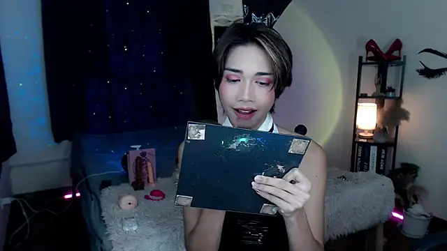 Lavictoriathegreat online show from December 2025 05:43:02 PM