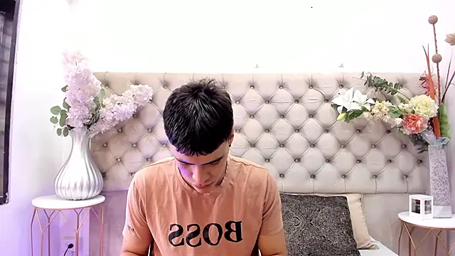 Snapshot of BenitoSaenz chatting on April 2026 12:20:01 PM BenitoSaenz online show from April 2026 12:20:01 PM