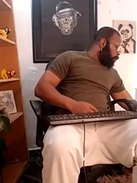 Snapshot of King_Malik chatting on November 2025 10:48:02 AM King Malik online show from November 2025 10:48:02 AM