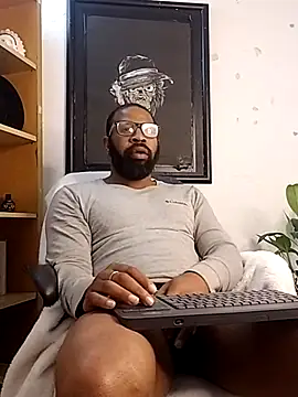 Snapshot of King_Malik chatting on January 2026 11:45:02 AM King Malik online show from January 2026 11:45:02 AM