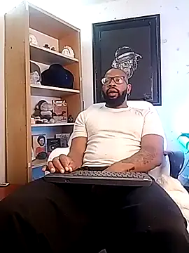 Snapshot of King_Malik chatting on January 2026 12:33:02 PM King Malik online show from January 2026 12:33:02 PM