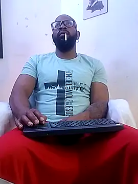 Snapshot of King_Malik chatting on February 2026 01:50:02 PM King Malik online show from February 2026 01:50:02 PM