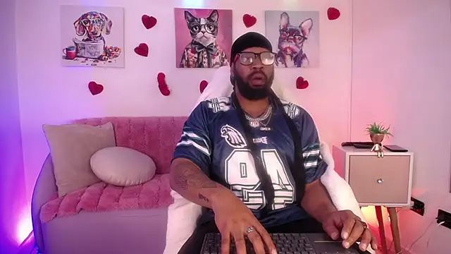 Snapshot of King_Malik chatting on February 2026 01:10:01 PM King Malik online show from February 2026 01:10:01 PM