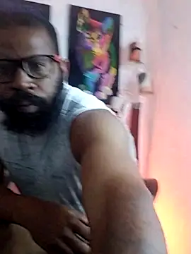 Snapshot of King_Malik chatting on April 2026 11:48:02 AM King Malik online show from April 2026 11:48:02 AM