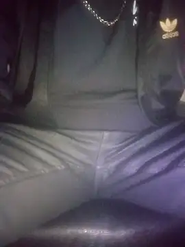 Snapshot of OnlyMoneyIwanT chatting on April 2026 05:54:01 PM OnlyMoneyIwanT online show from April 2026 05:54:01 PM