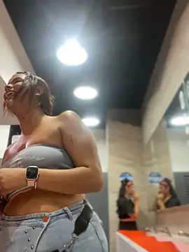 Kaily Sweet16 online show from September 2025 03:12:02 PM