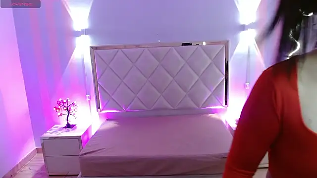 Snapshot of Rosalind_tay chatting on March 2026 11:16:01 AM Rosalind tay online show from March 2026 11:16:01 AM