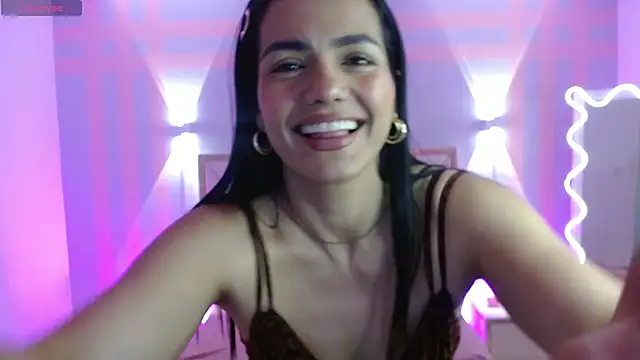 Snapshot of Rosalind_tay chatting on March 2026 11:17:01 AM Rosalind tay online show from March 2026 11:17:01 AM