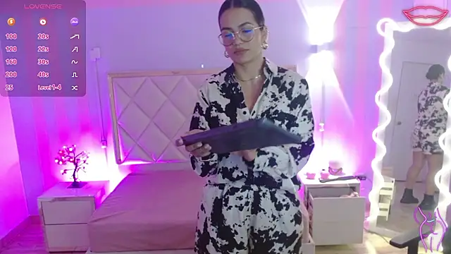 Snapshot of Rosalind_tay chatting on March 2026 11:25:02 AM Rosalind tay online show from March 2026 11:25:02 AM