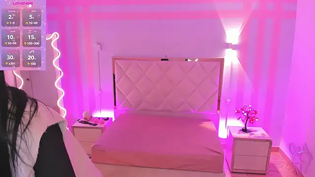 Snapshot of Rosalind_tay chatting on April 2026 11:06:01 AM Rosalind tay online show from April 2026 11:06:01 AM