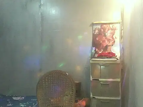 kimmy slut online show from January 2026 01:36:01 PM