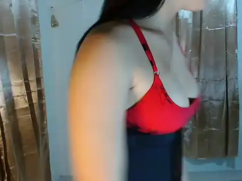 Snapshot of naughtyhothailey chatting on December 2025 06:11:01 AM naughtyhothailey online show from December 2025 06:11:01 AM