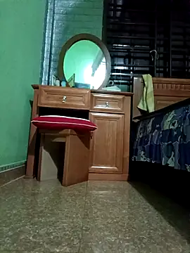 SexyQueen99 online show from April 2026 09:39:33 PM