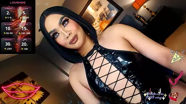 FridaHumphrey online show from October 2025 05:58:02 PM