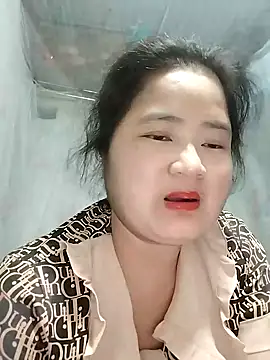 Snapshot of BigBoobs186 chatting on November 2025 01:33:02 PM BigBoobs186 online show from November 2025 01:33:02 PM