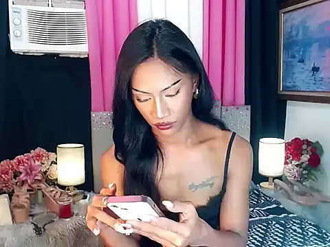 Snapshot of sassylatina chatting on April 2026 04:37:02 PM sassylatina online show from April 2026 04:37:02 PM