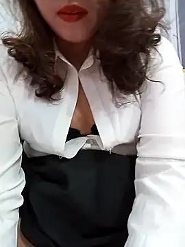 Ariana-Vy online show from January 2026 12:35:01 AM