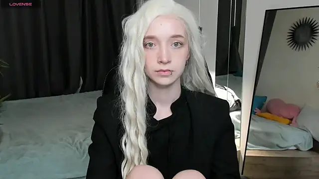 Snapshot of MelissaReis chatting on September 2025 08:52:01 PM MelissaReis online show from September 2025 08:52:01 PM