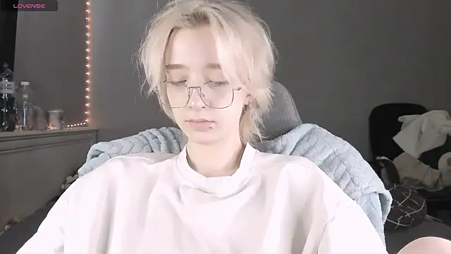 Snapshot of MelissaReis chatting on March 2026 11:04:02 AM MelissaReis online show from March 2026 11:04:02 AM