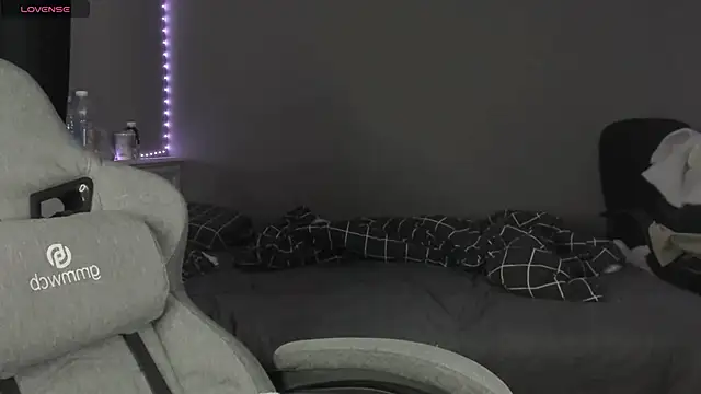 Snapshot of MelissaReis chatting on March 2026 08:42:02 AM MelissaReis online show from March 2026 08:42:02 AM