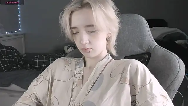 Snapshot of MelissaReis chatting on March 2026 08:53:01 AM MelissaReis online show from March 2026 08:53:01 AM