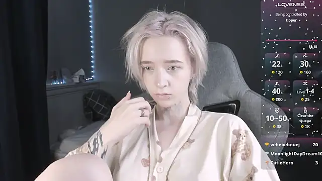 Snapshot of MelissaReis chatting on April 2026 11:18:02 AM MelissaReis online show from April 2026 11:18:02 AM