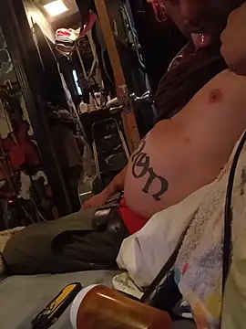 Twoslipperywhenwett online show from November 2025 04:50:02 PM