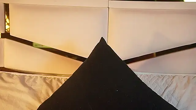 ambar rosse25 online show from September 2025 11:34:02 AM