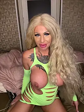 Snapshot of dutchbarbie chatting on September 2025 09:30:01 PM dutchbarbie online show from September 2025 09:30:01 PM