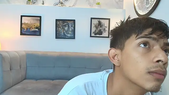 PRETTY SEX1 online show from December 2025 01:18:01 PM