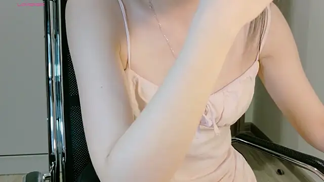 Ryeon 99 online show from April 2026 02:18:02 PM