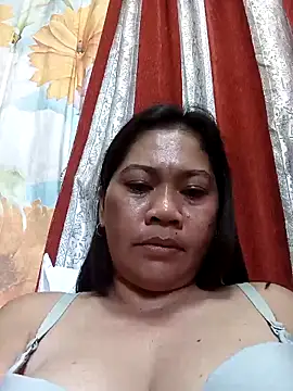 Snapshot of sexybitch_02 chatting on November 2025 04:48:02 AM sexybitch 02 online show from November 2025 04:48:02 AM