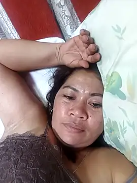 Snapshot of sexybitch_02 chatting on December 2025 01:04:02 AM sexybitch 02 online show from December 2025 01:04:02 AM